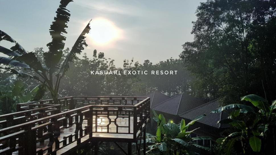 Kasuari Exotic Resort Магеланг Экстерьер фото