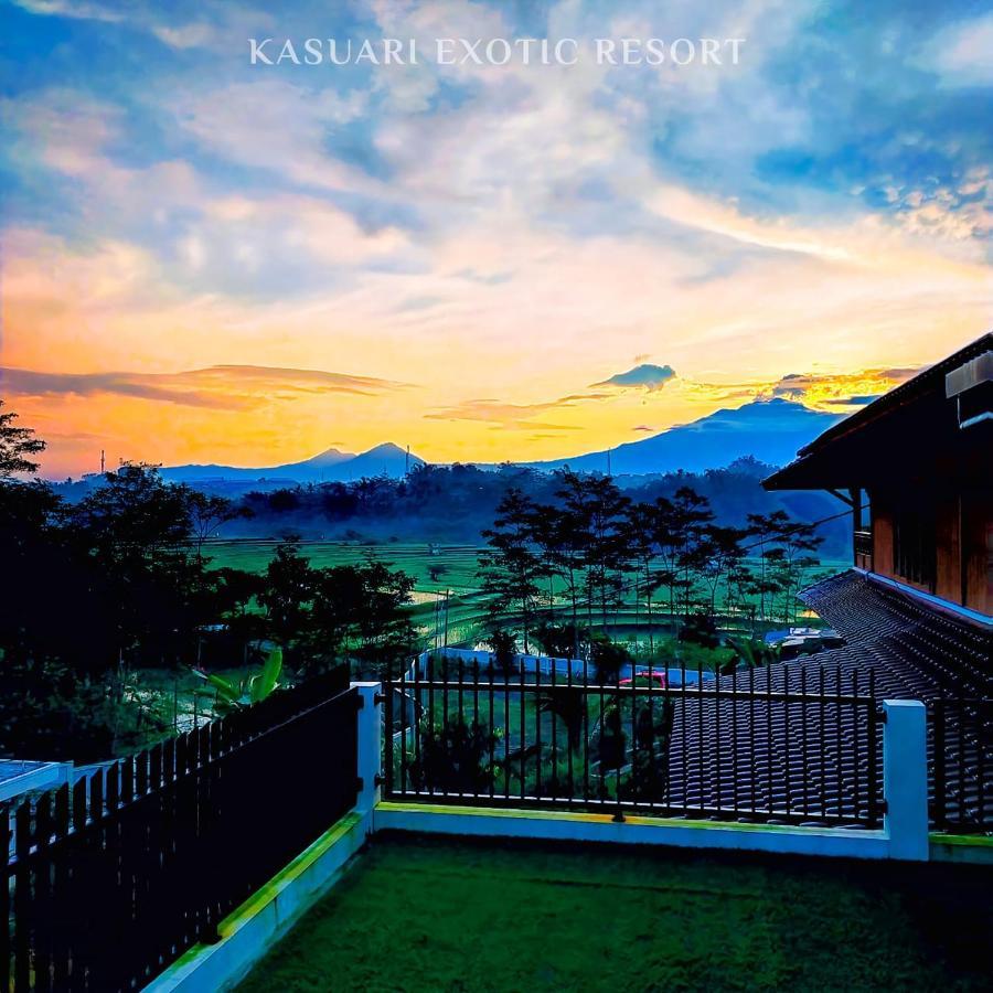 Kasuari Exotic Resort Магеланг Экстерьер фото