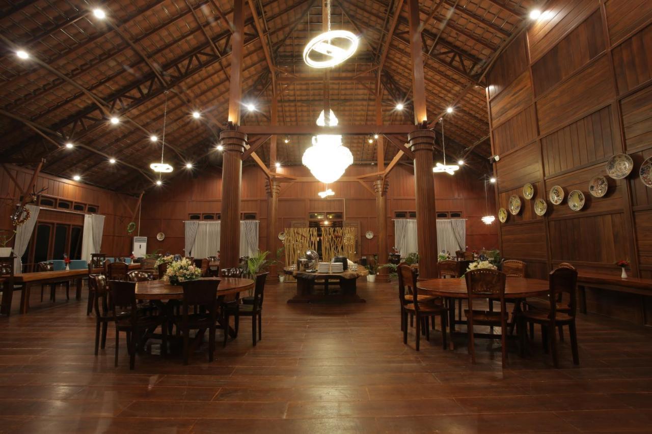 Kasuari Exotic Resort Магеланг Экстерьер фото